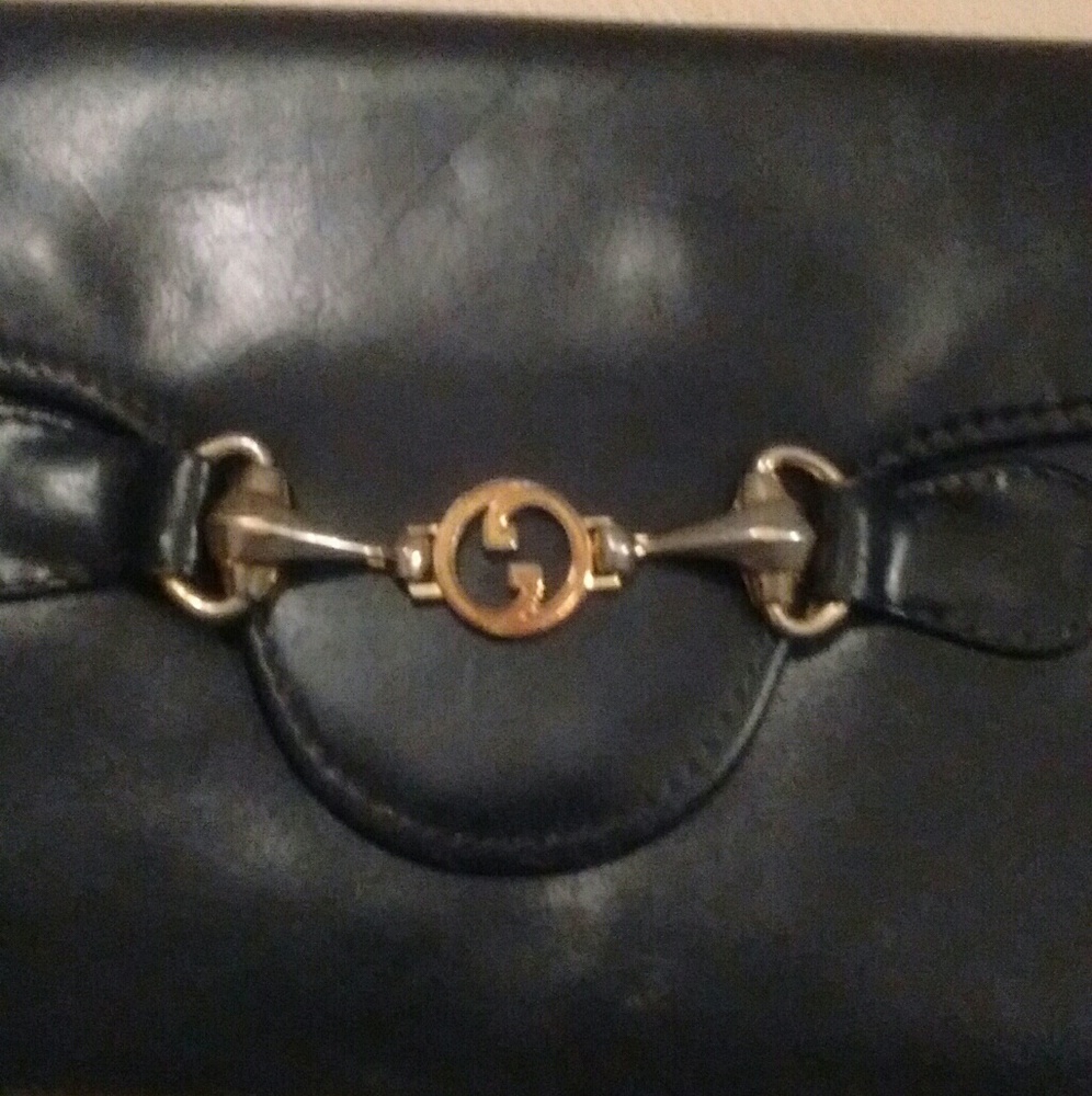 PRICE DROP  FINALE  GUCCI WALLET LEATHER AUTHENTIC